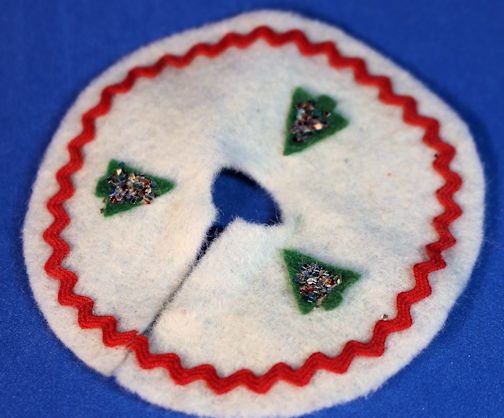 Christmas tree skirt (image for) Christmas tree skirt