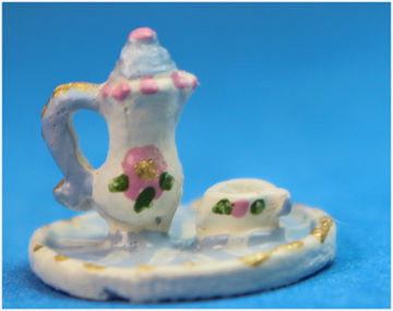 (image for) Tea pot and cup on tray - 1/4 scale