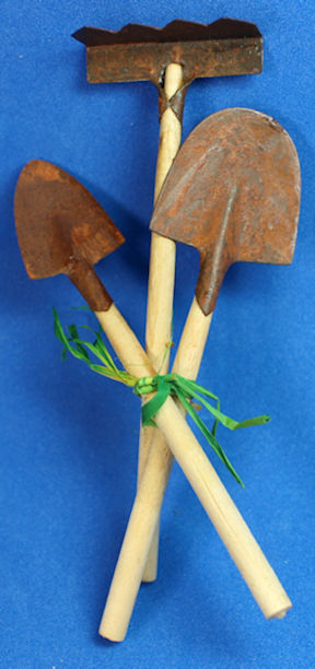 (image for) Gardening tools- set of 3 - rusty