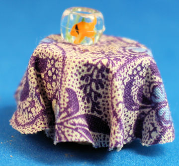 (image for) Skirted table with goldfish in bowl - 1/2 scale