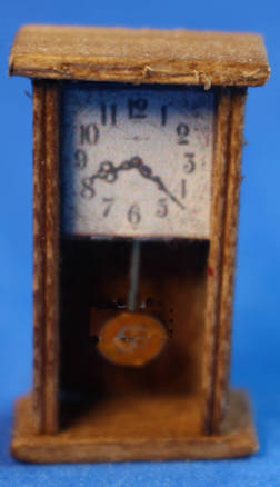 (image for) Regulator clock- 1/2 scale