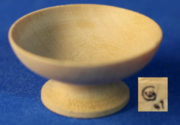 (image for) Footed bowl