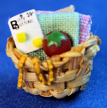 (image for) Sewing basket - 1/2 scale