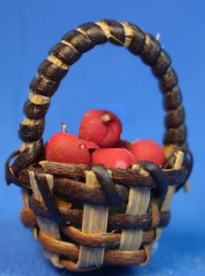 (image for) Basket of apples