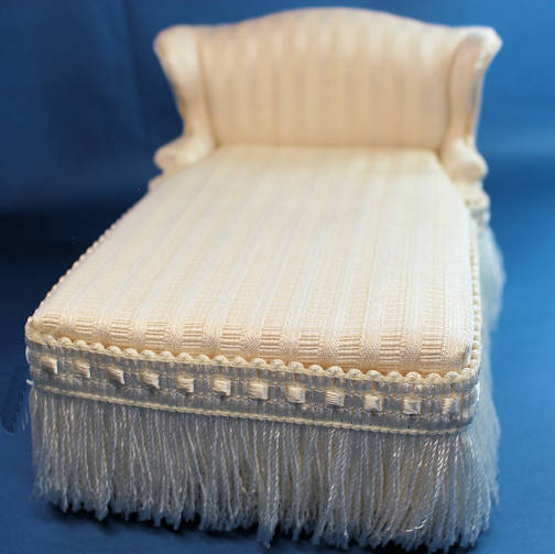 (image for) Chaise or bed