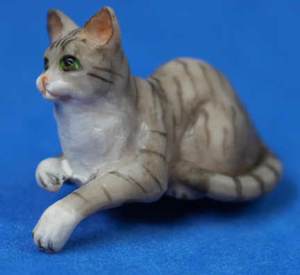 (image for) Cat resting