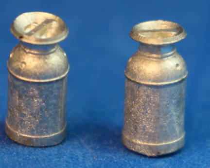 (image for) Milk storage cans - small scale - set of 2