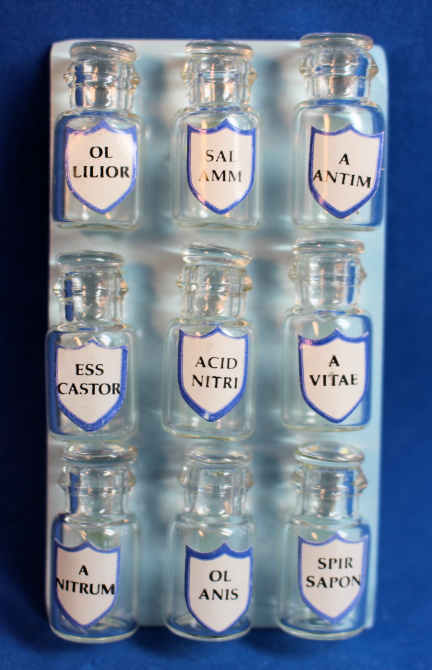 (image for) Pharmacy jars by Mini Mundus