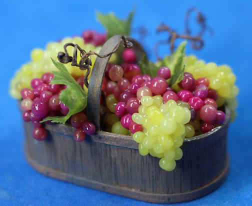 (image for) Basket of grapes # 1