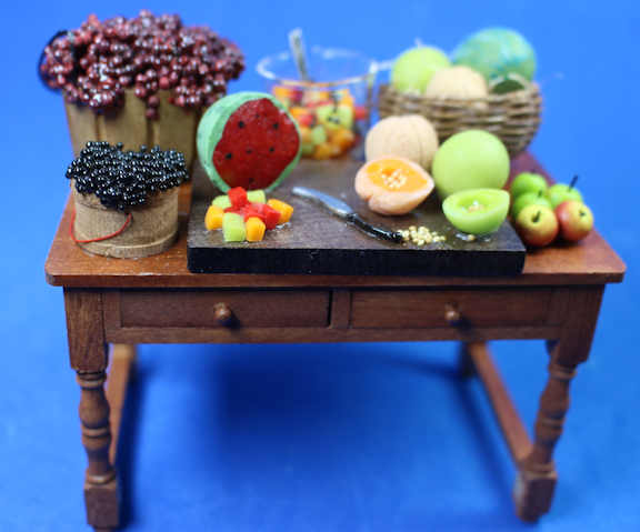 Preparation table - fruit salad (image for) Preparation table - fruit salad