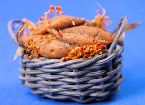(image for) Yams in basket
