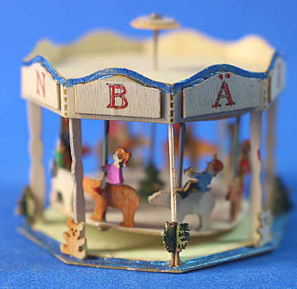 (image for) Carousel toy