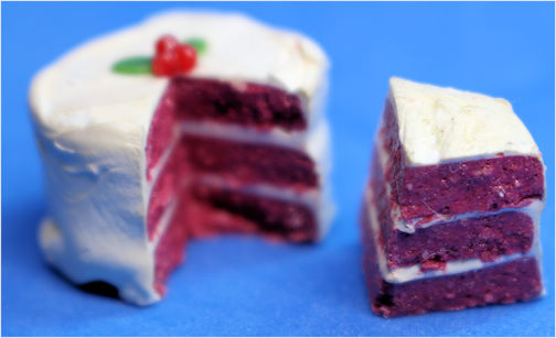 (image for) Red velvet cake with slice