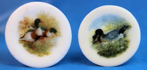 Decorative plates - set of 2 - ducks