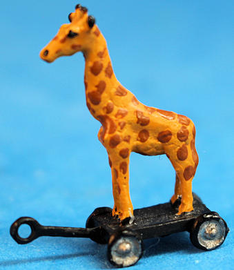 Pull toy giraffe - Click Image to Close