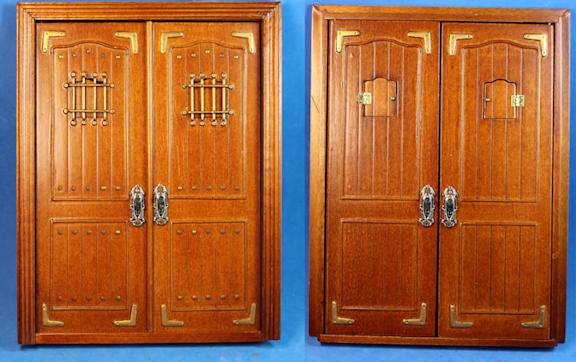 (image for) Double door with spyholes by JBM