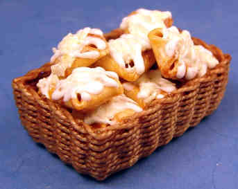 (image for) Pastries in basket