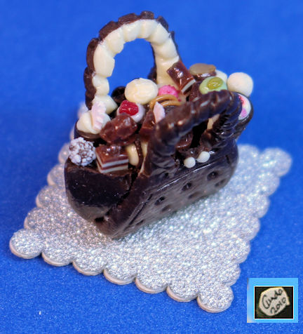 (image for) Chocolate handbag filled with chocolates