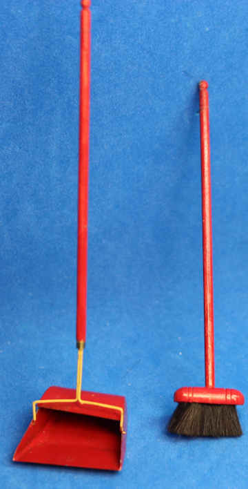 (image for) Broom and long handled dustpan set - red