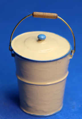 (image for) Pail with cover