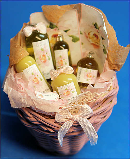 (image for) Bath & beauty basket - large -pink