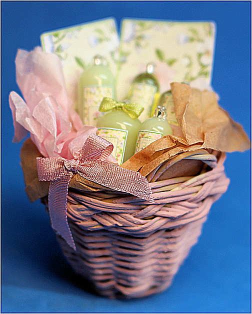 (image for) Bath & beauty basket - large -pink