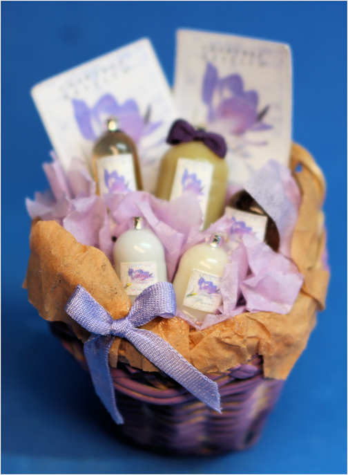 (image for) Bath & beauty basket - large - lavender