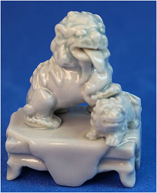 (image for) Chinese dog statue