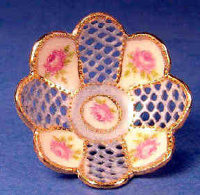 Bowl - openwork with roses