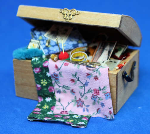 Sewing trunk (image for) Sewing trunk