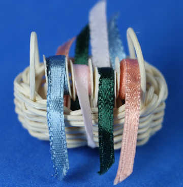 (image for) Ribbon basket