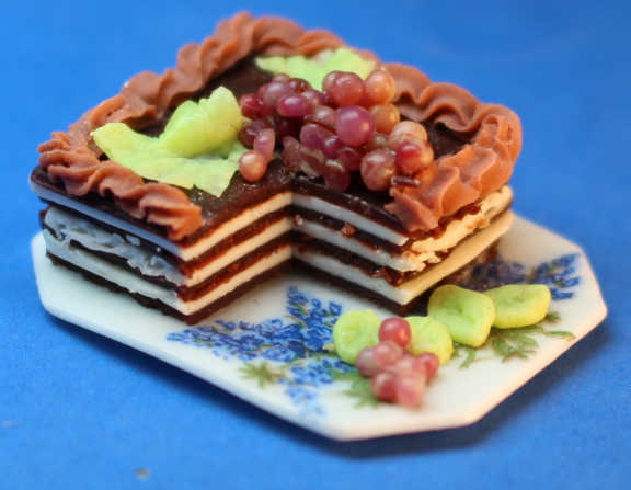 (image for) Layer cake with fruits - Janey Uyetake