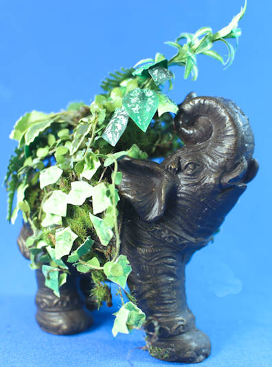 (image for) Elephant with greenery